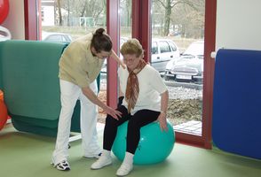 Training mit Gymnastikball